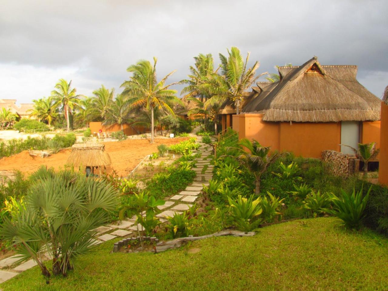 Eclectic Beach Retreat Cabo Nhamua Esterno foto